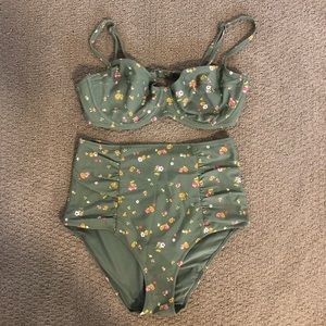 NWT!! Aerie Bathing suit! 36D too, L bottom